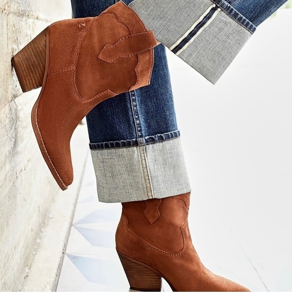 ZODIAC Women's Roslyn Western Booties - Picture 1 of 14